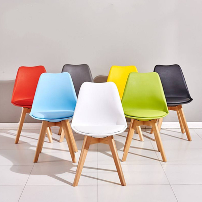 Modern Plastic Dining Chair with Beech Wood Legs