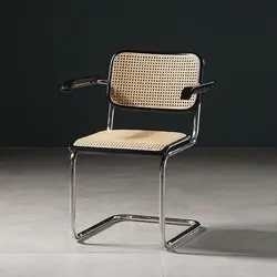 Silla de comedor moderna de metal y ratán con pasamanos 40x40x92cm